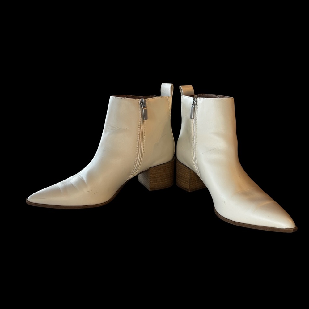 Universal Thread Minimalist Cream Ankle Boots With Side Zip
